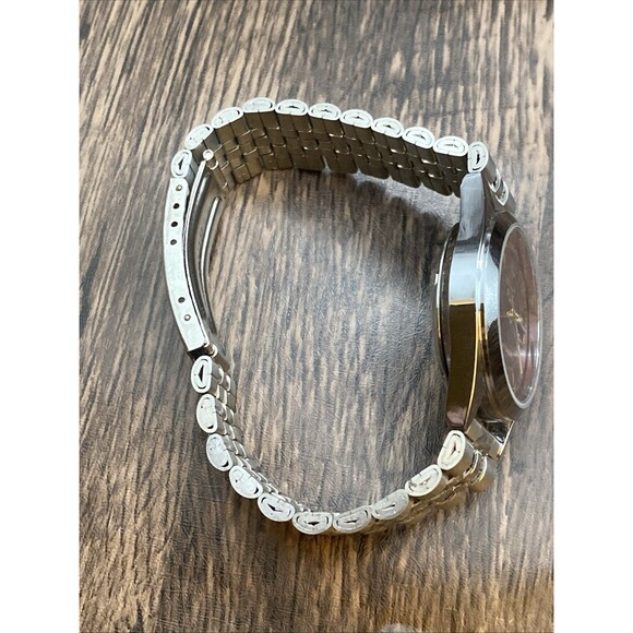 Vintage Seiko 5 Automatic Day Date Mens Watch Red Dial - Picture 9 of 11